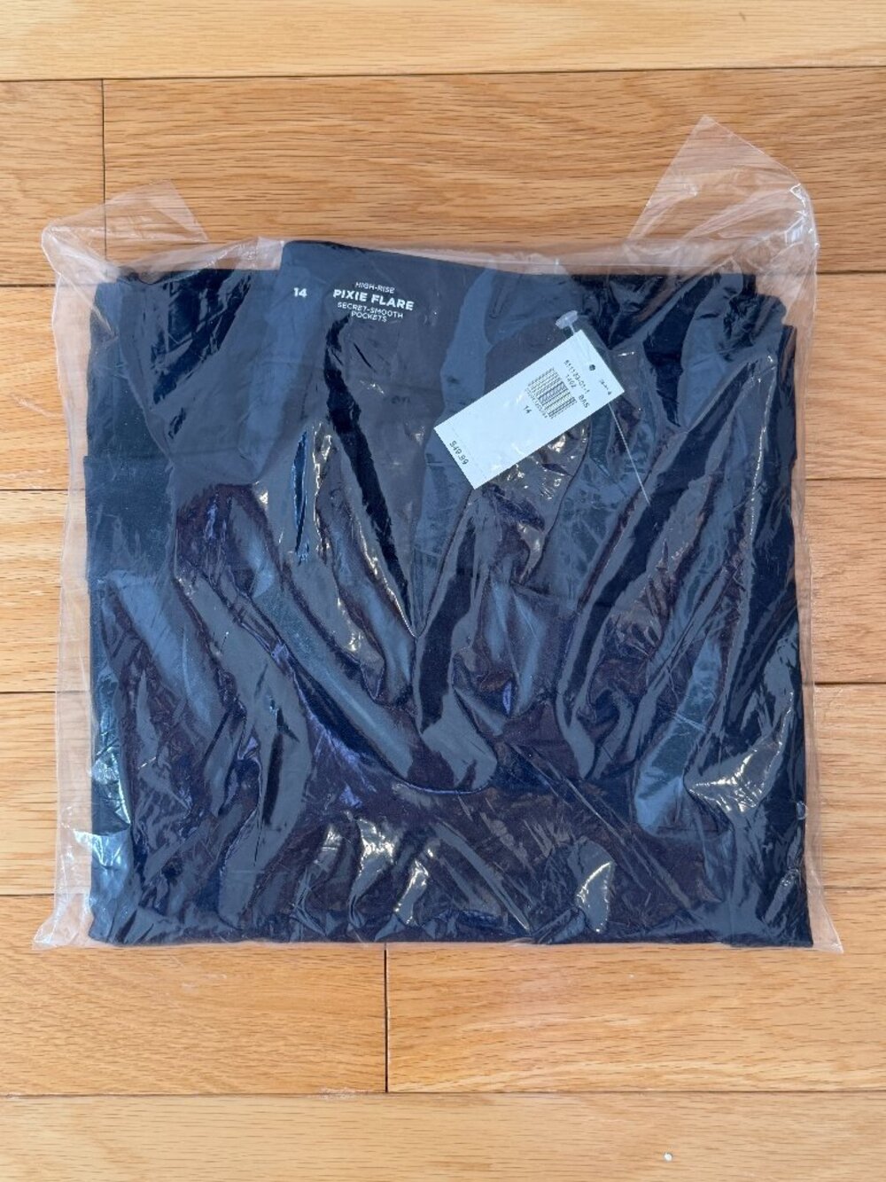 NWT High-Rise Pixie Flare Pants - Navy Size 14